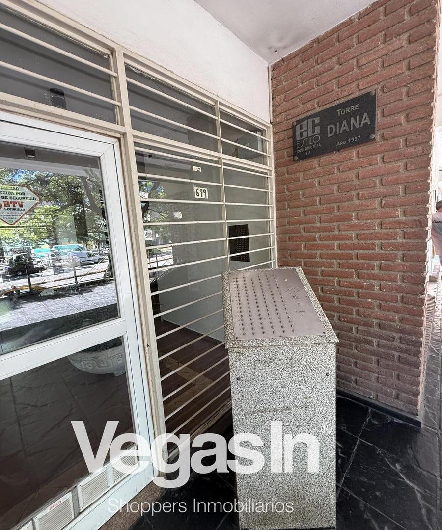 Foto de AV PUEYRREDON - TORRE DIANA - A MTS TRIBUNALES II, imagen 2