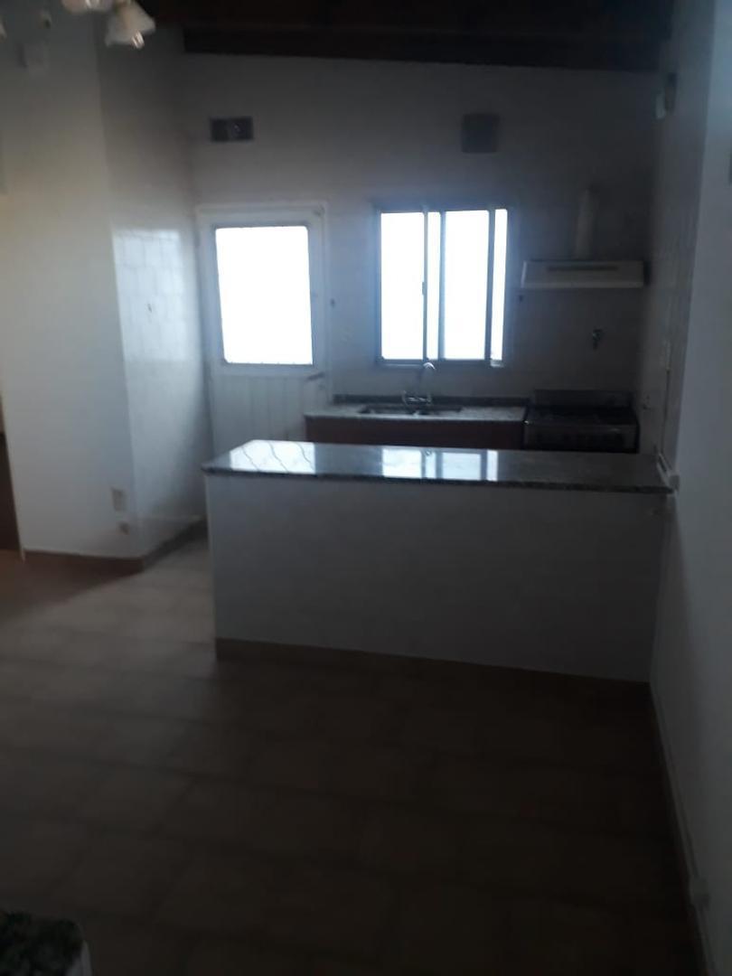Foto de Venta PH PRIMER PISO A LA CALLE- LANUS OESTE, imagen 2
