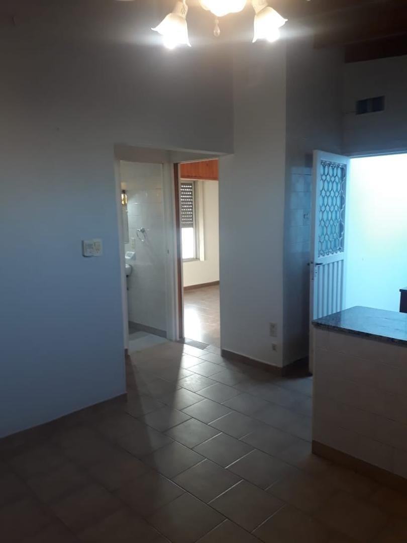 Foto de Venta PH PRIMER PISO A LA CALLE- LANUS OESTE, imagen 3