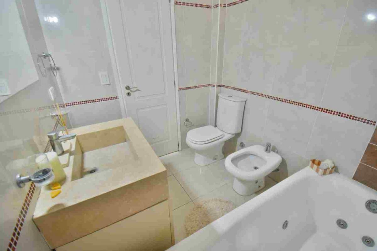 Venta Casa Fincas de Hudson 5 Ambientes 5
