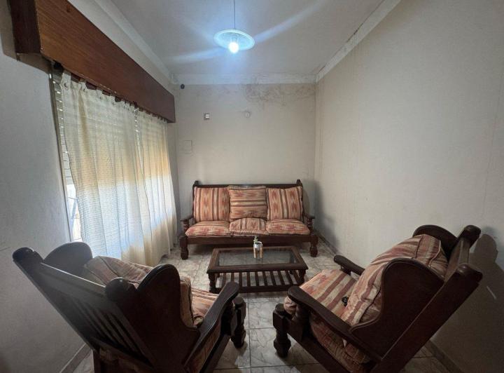 VENTA CASA FLORENCIO VARELA 4