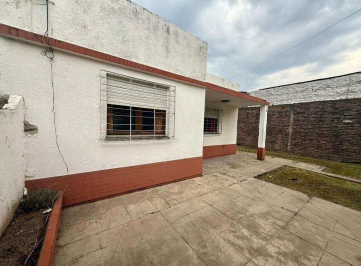 VENTA CASA 2 AMBIENTES FLORENCIO VARELA 2