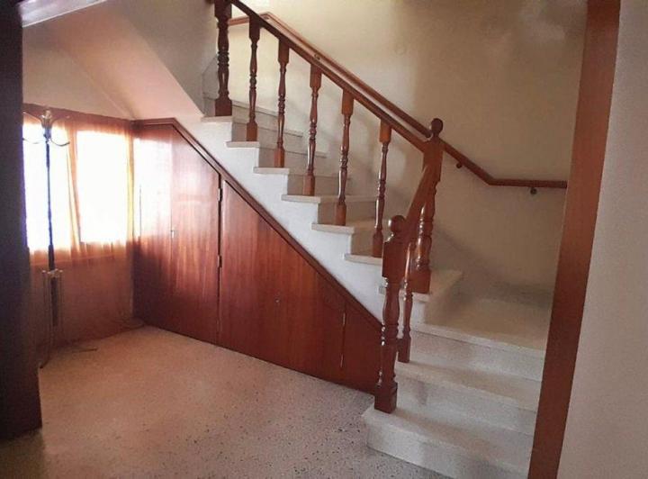 CASA AMERICANA, 5 AMBIENTES CON LOCAL CRUCE VARELA 3