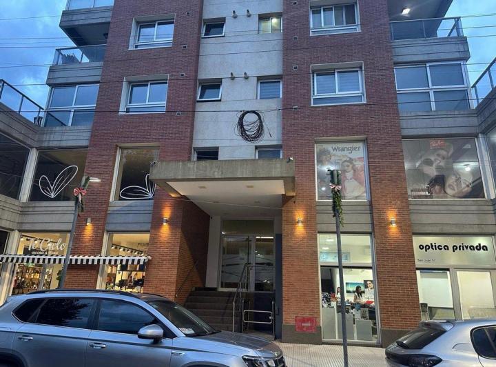 VENTA DEPARTAMENTO 3 AMB FLORENCIO VARELA 1