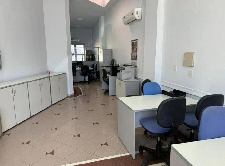 Local en alquiler Hipólito Yrigoyen al 415 Quilmes 4
