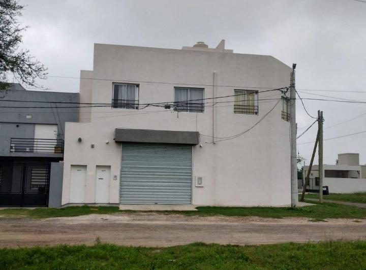 VENTA EDIFICIO EN BLOCK 4 DEPTOS  3 AMB.  Y LOCAL 2