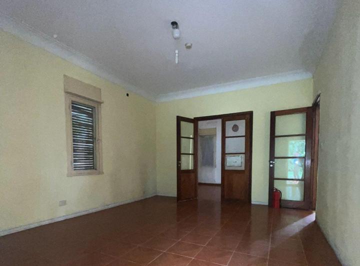 CASA 7 AMBIENTES EN VENTA EN LOMAS DE ZAMORA 4