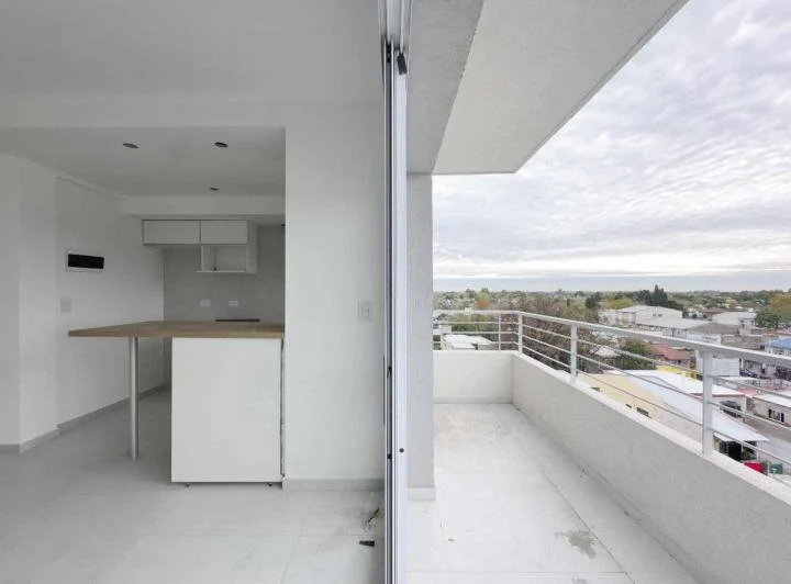 DEPARTAMENTO EN VENTA DE 3 AMBIENTES EN EZEIZA 4