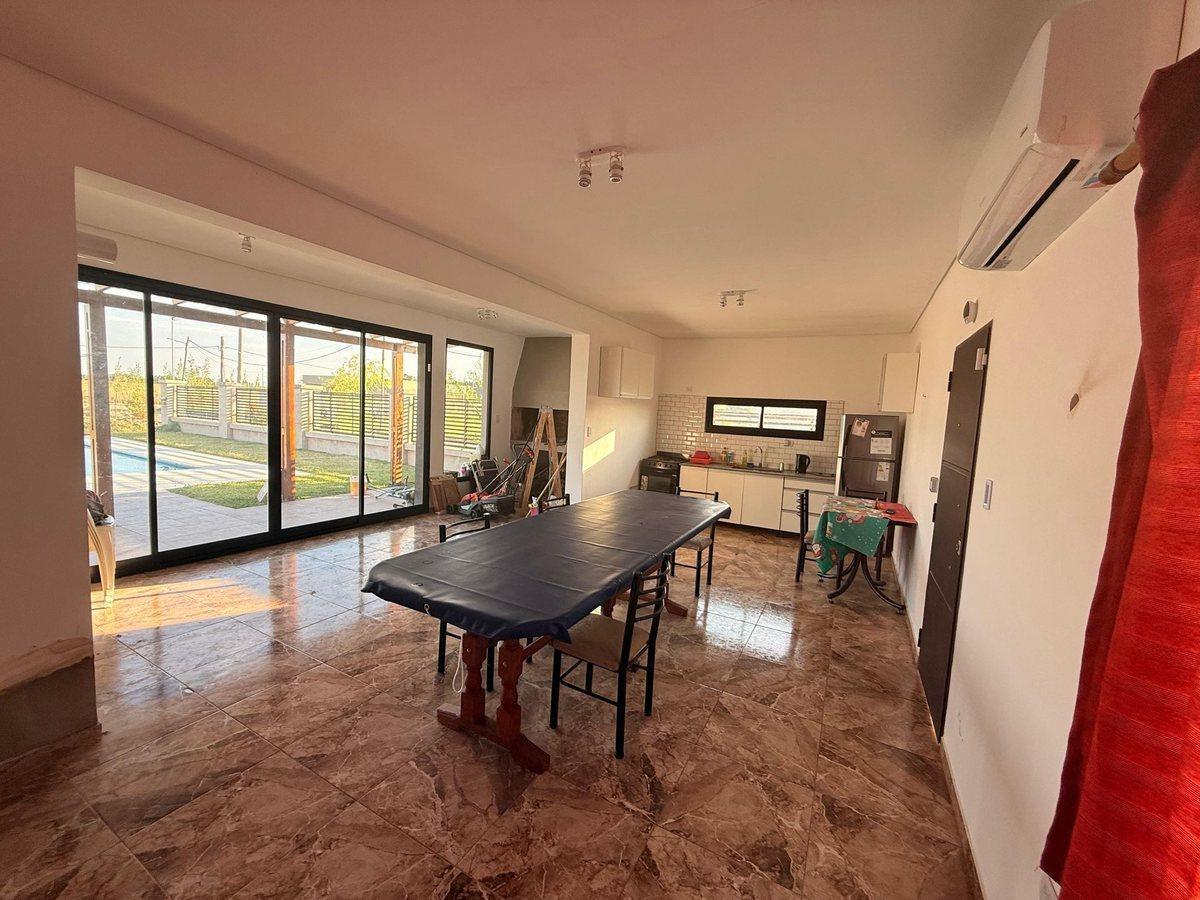 QUINCHO CON PILETA EN VENTA CANNING