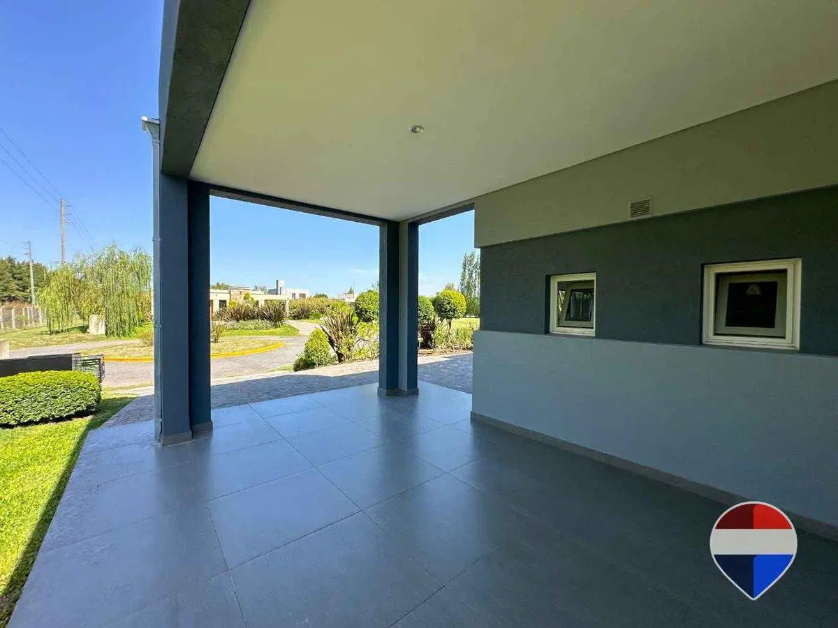 CASA 4 AMBIENTES EN VENTA CLUB DE CAMPO SANTA RITA 5