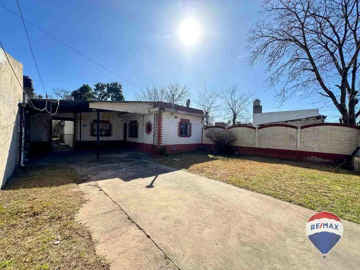 CASA DOS AMBIENTES VENTA MONTE GRANDE A RECICLAR 3