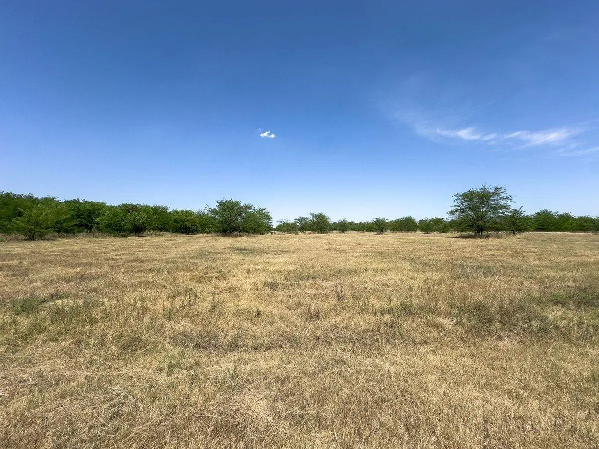 CHACRA DE 1 HECTAREA EN VENTA EN CAÑUELAS 3
