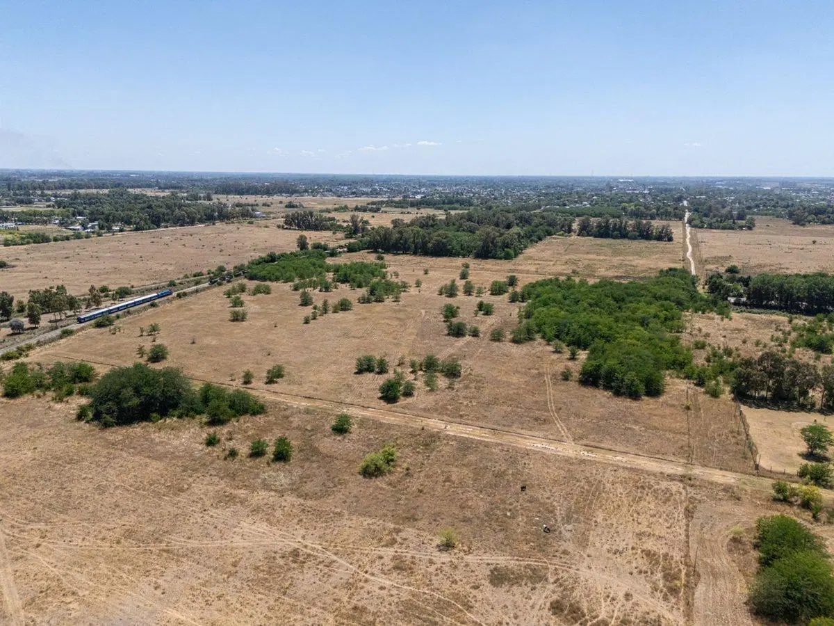 CHACRA DE 1 HECTAREA EN VENTA EN CAÑUELAS 2