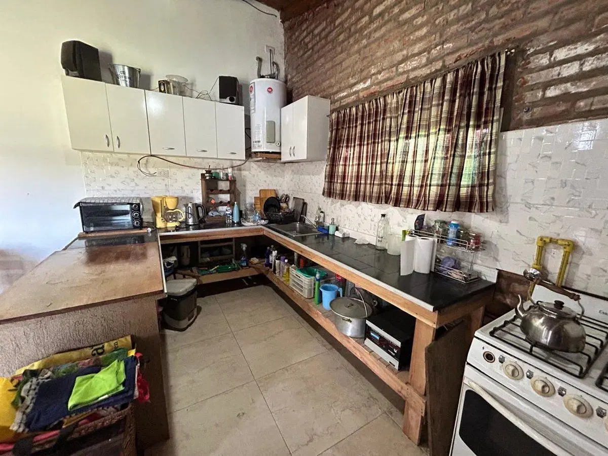 CASA 4 AMBIENTES EN VENTA EN SAN VICENTE PILETA 3