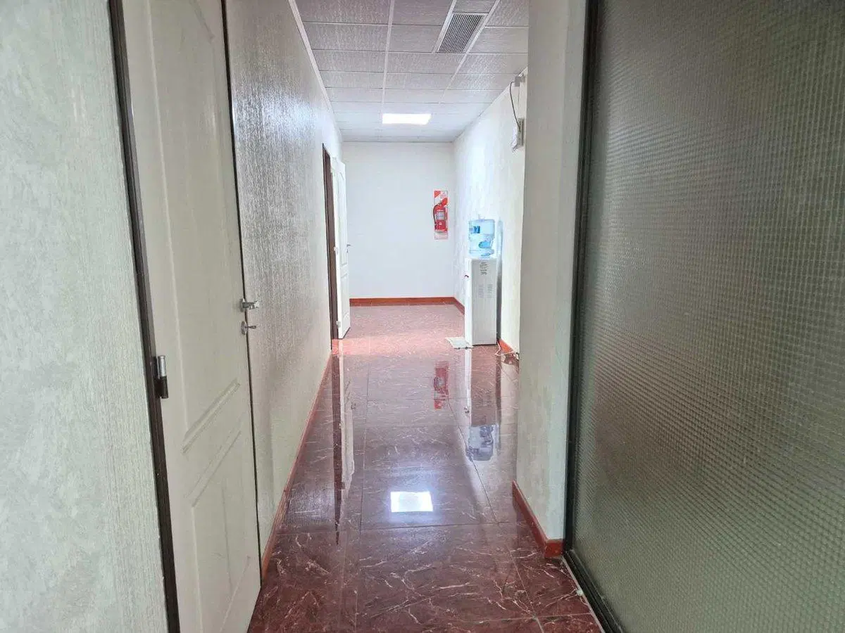 OFICINA VENTA CON COCHERA EN AMANECERES OFICCE 2