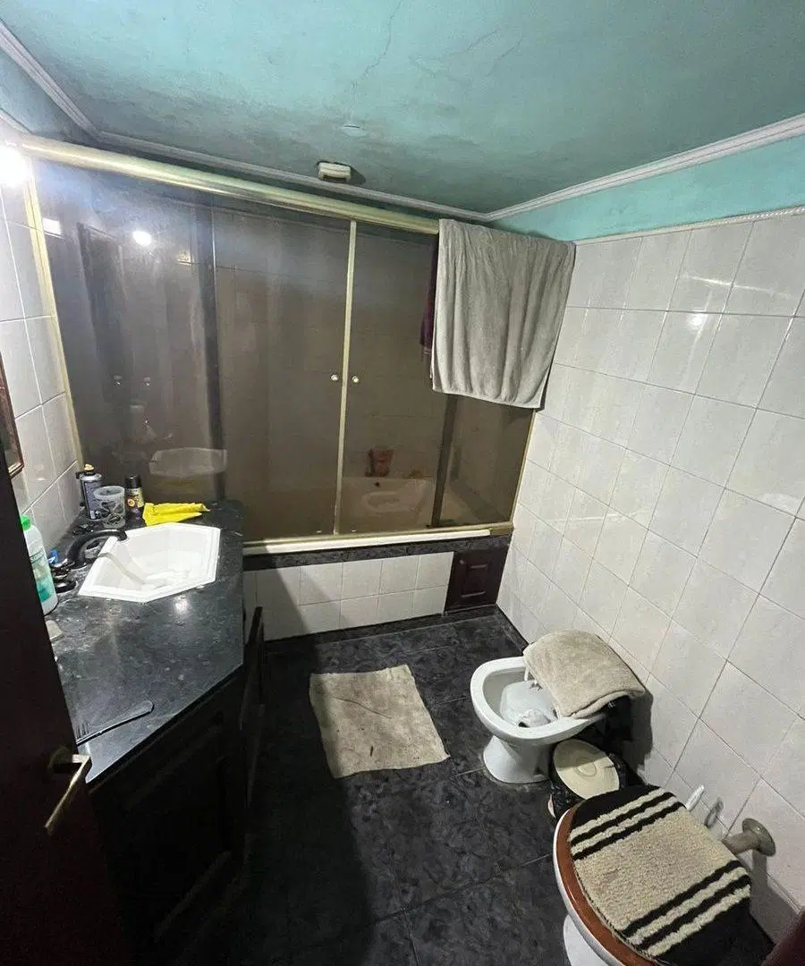 CASA QUINCHO Y PILETA EN BARRIO EL TREBOL 4