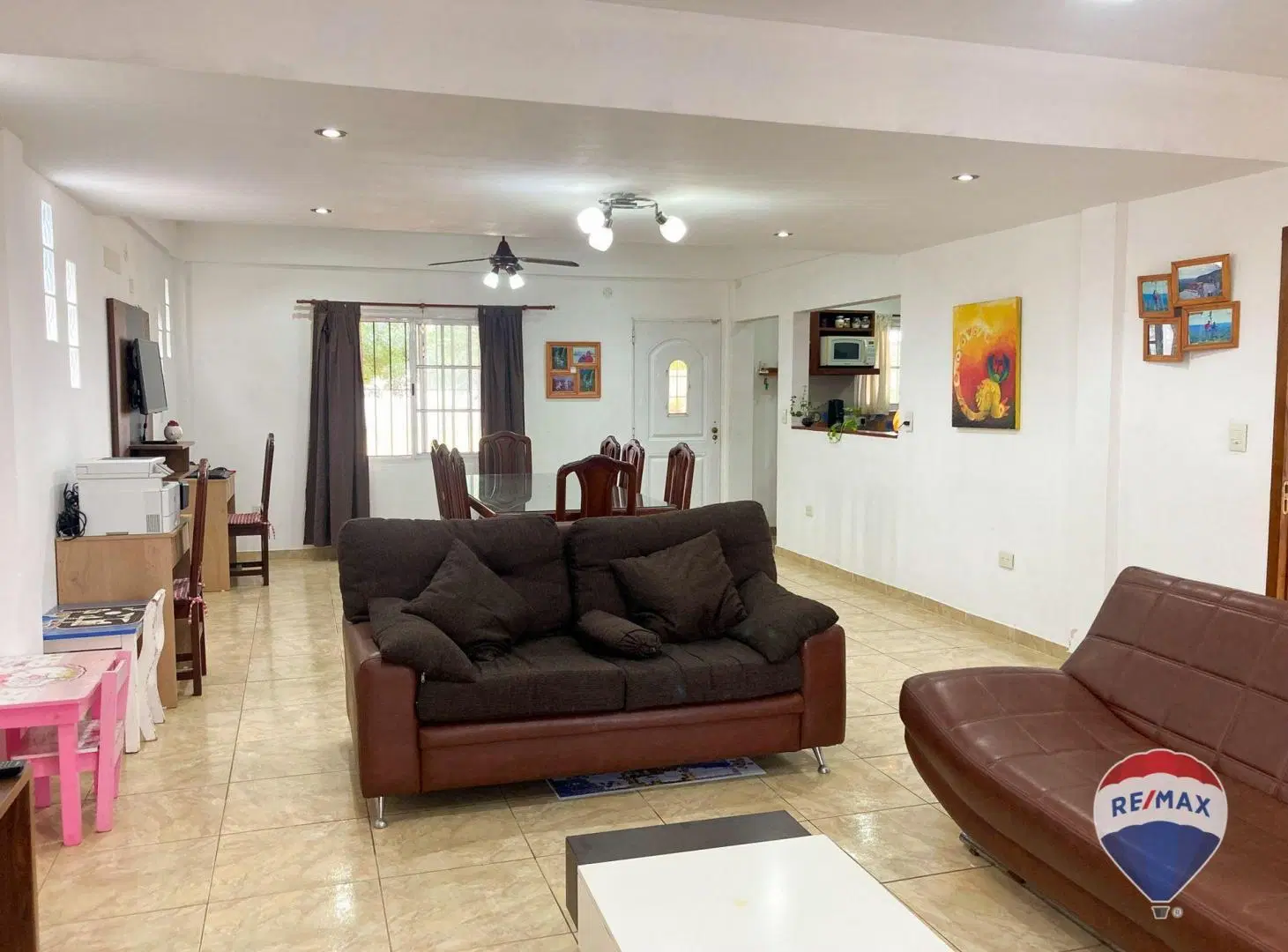 CASA 5 AMBIENTES EN VENTA LA MATANZA CON PILETA 2