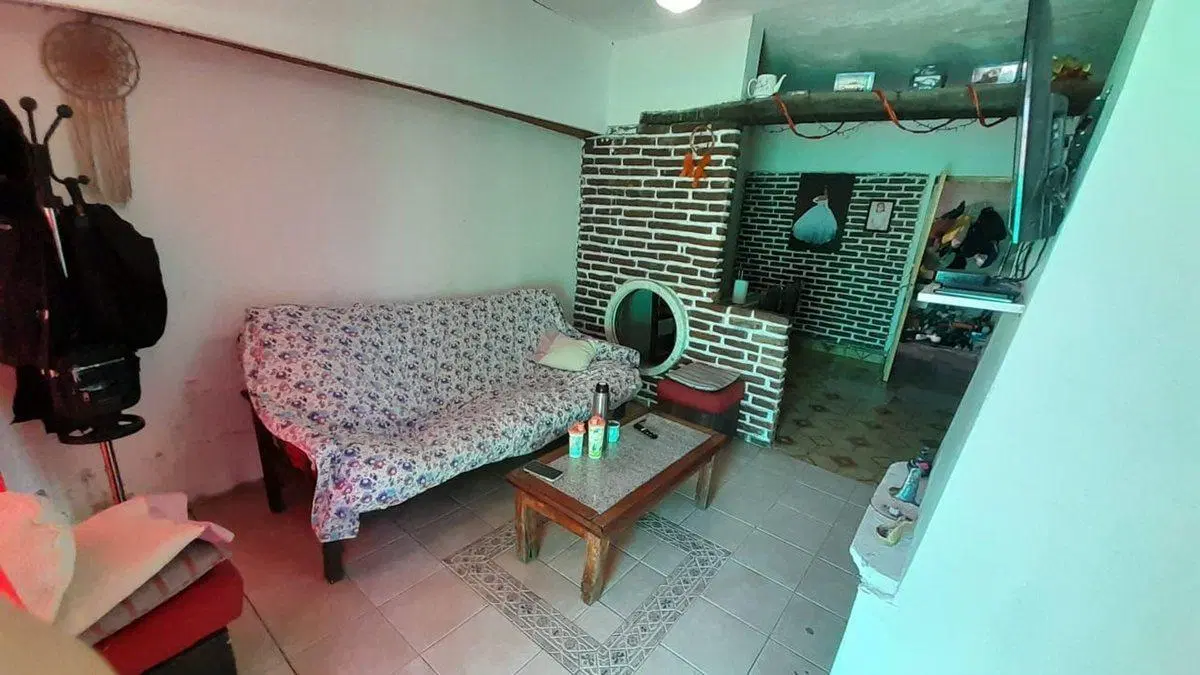 CASA 4 AMBIENTES EN VENTA BURZACO FINANCIA 3