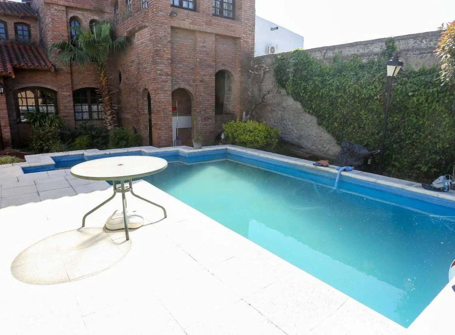 CASA 7 AMB EN VENTA MONTE GRANDE IDEAL DOS FAMILIA 3