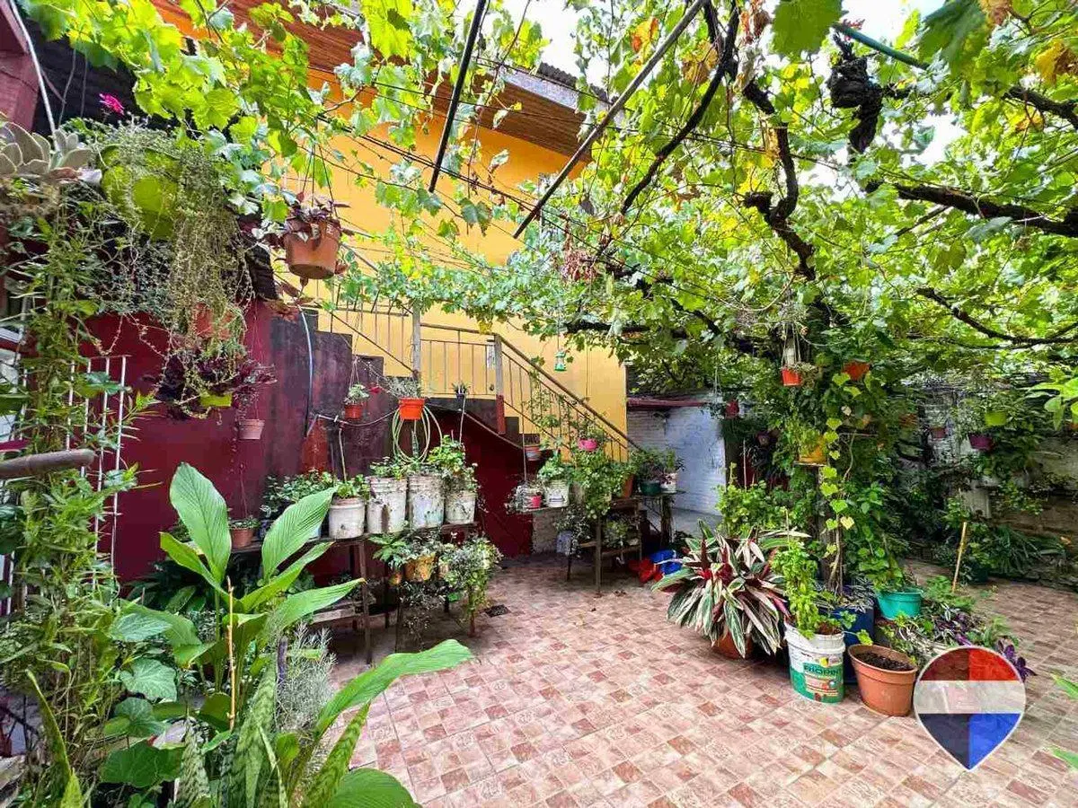 CASA Y DEPARTAMENTOS  EN VENTA JOSÉ MÁRMOL RENTA 2