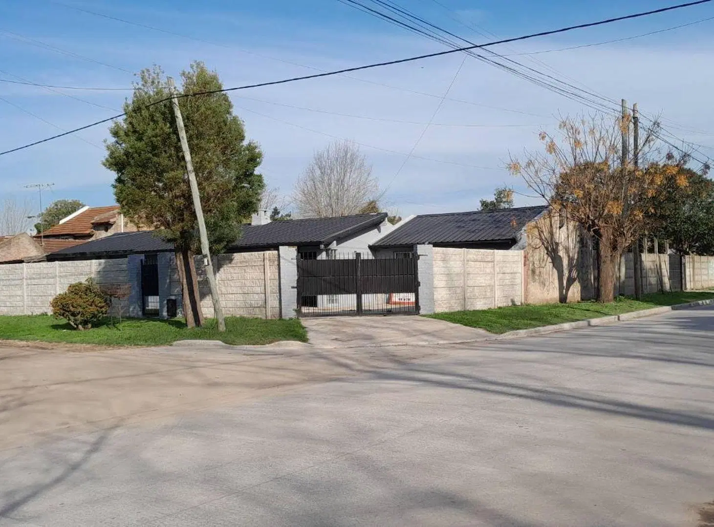 CASA 5 AMBIENTES VENTA LONGCHAMPS PISCINA FINANCIA 2
