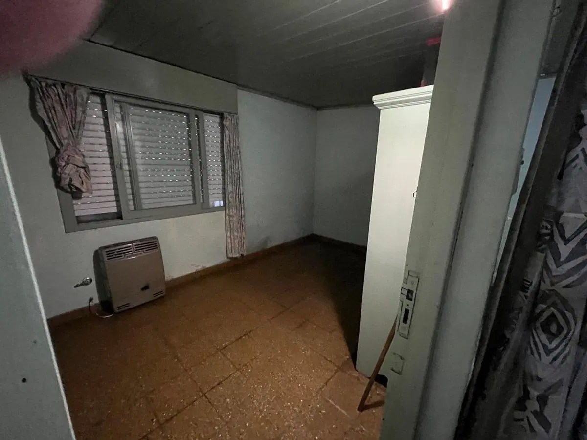 CASA 4 AMBIENTES VENTA EN BURZACO APTA CREDITO 5