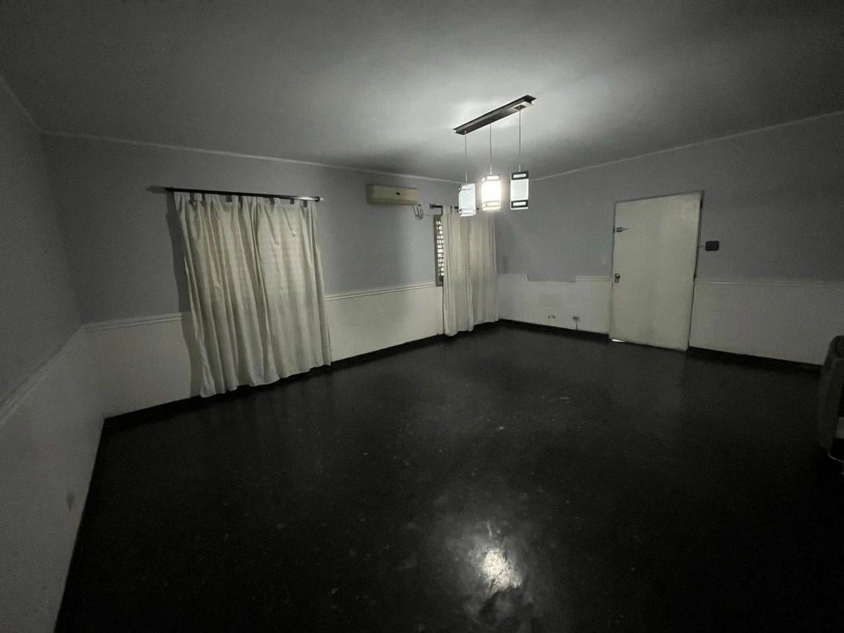 PH PB 4 AMBIENTES VENTA BERAZATEGUI CON PATIO