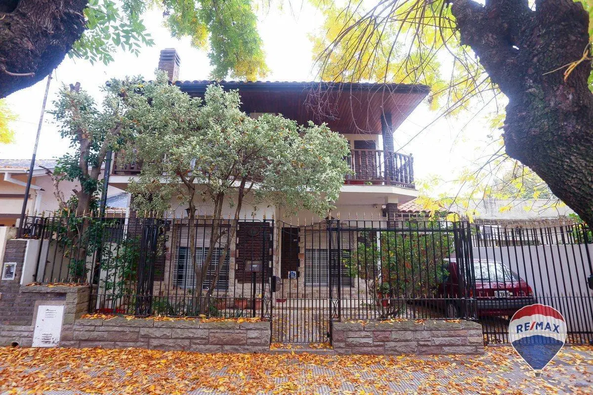 CASA 6 AMBIENTES VENTA TEMPERLEY CON QUINCHO 2