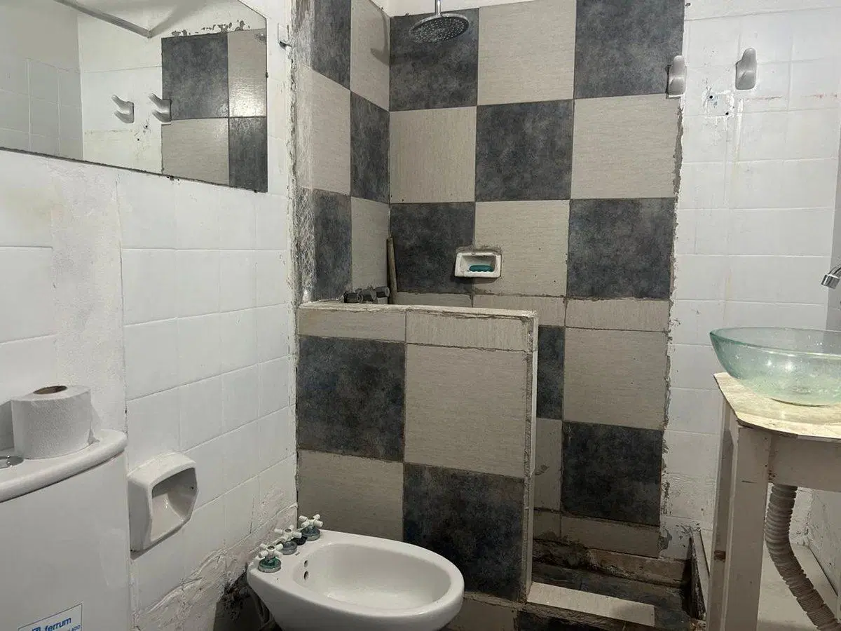CASA 3 AMBIENTES EN VENTA EN BURZACO APTA CREDITO! 4