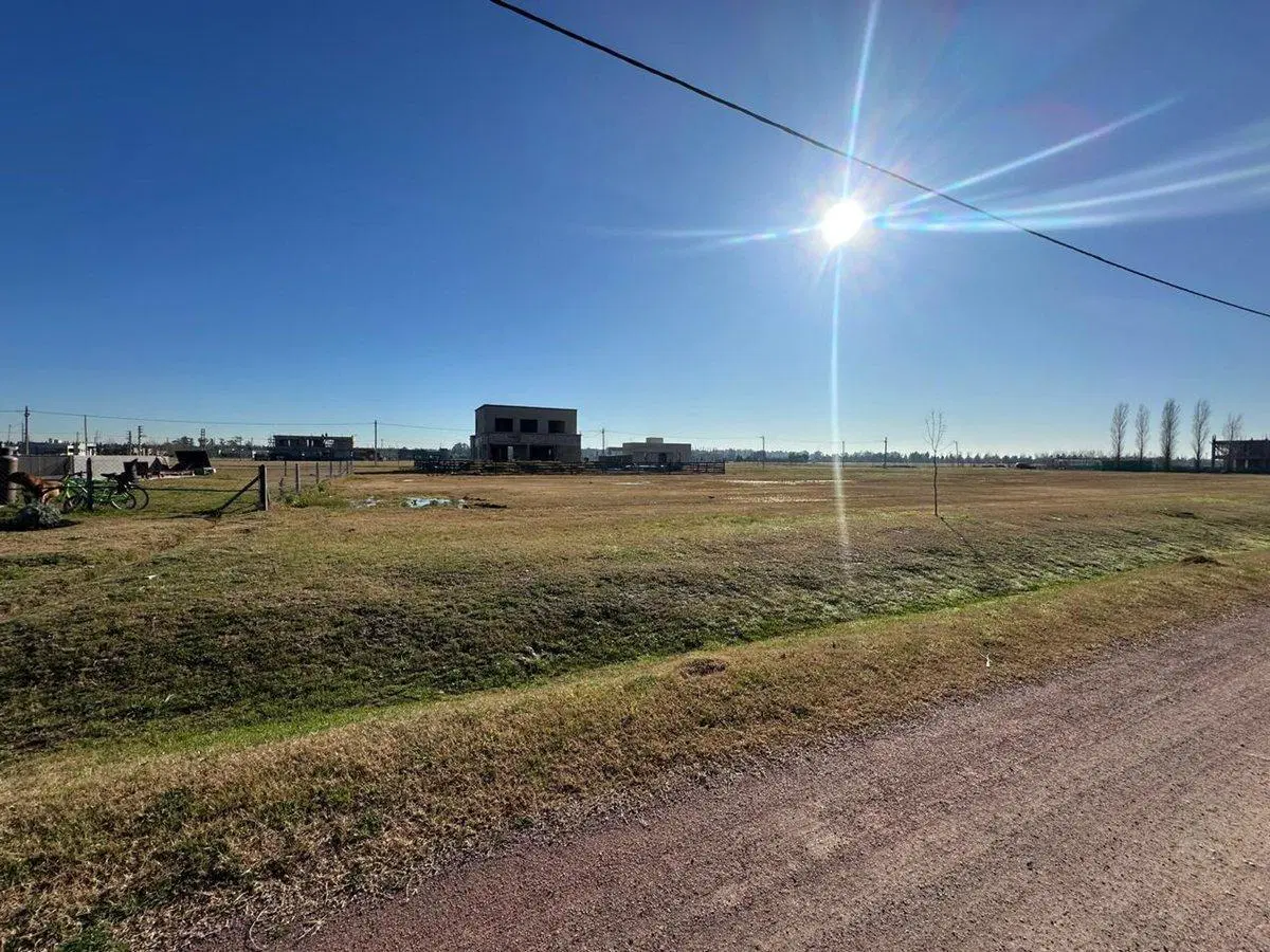 LOTE EN VENTA FINCAS DE SAN VICENTE SECTOR LAGUNA 4