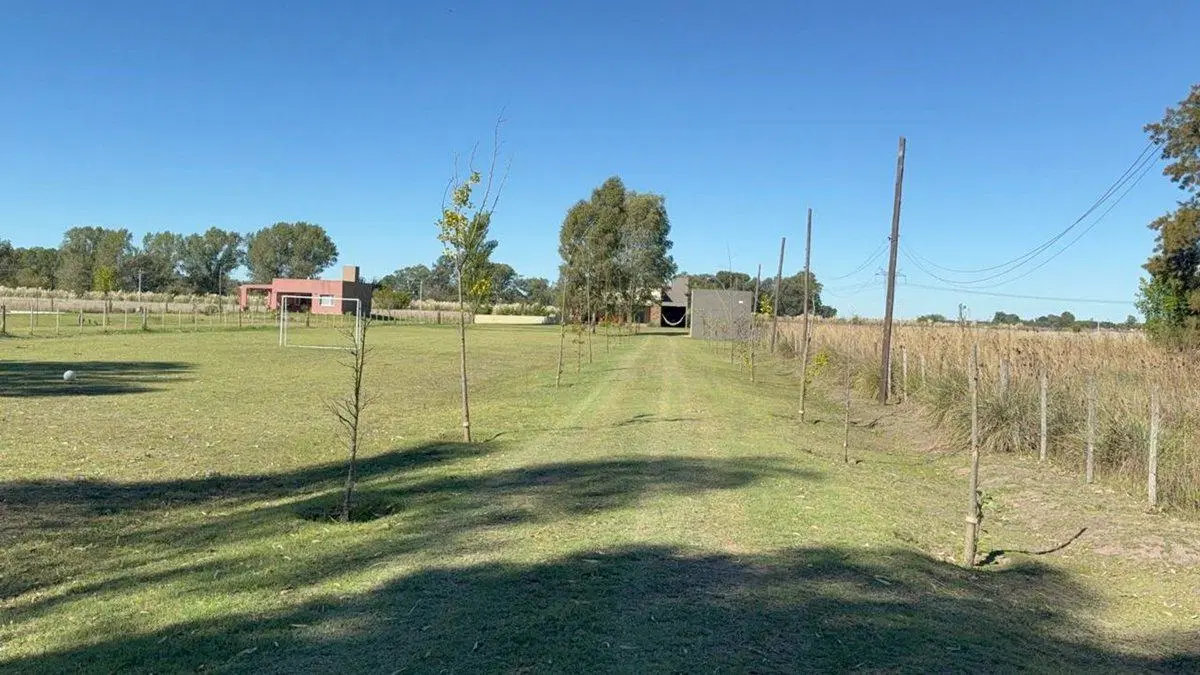 VENTA QUINTA MONTE: 4200M2, PILETA Y AMOBLADA 4