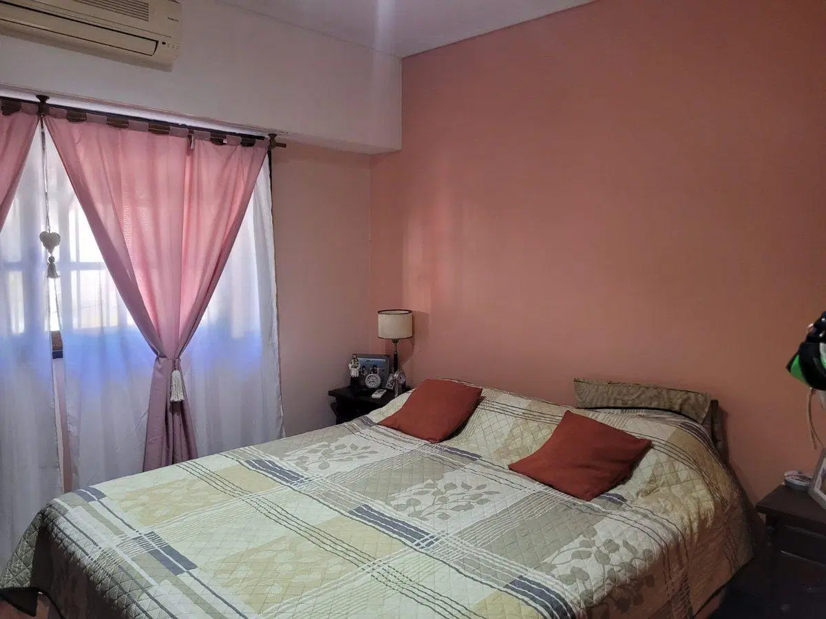 CASA 3 AMBIENTES VENTA PARQUE CHACABUCO 5