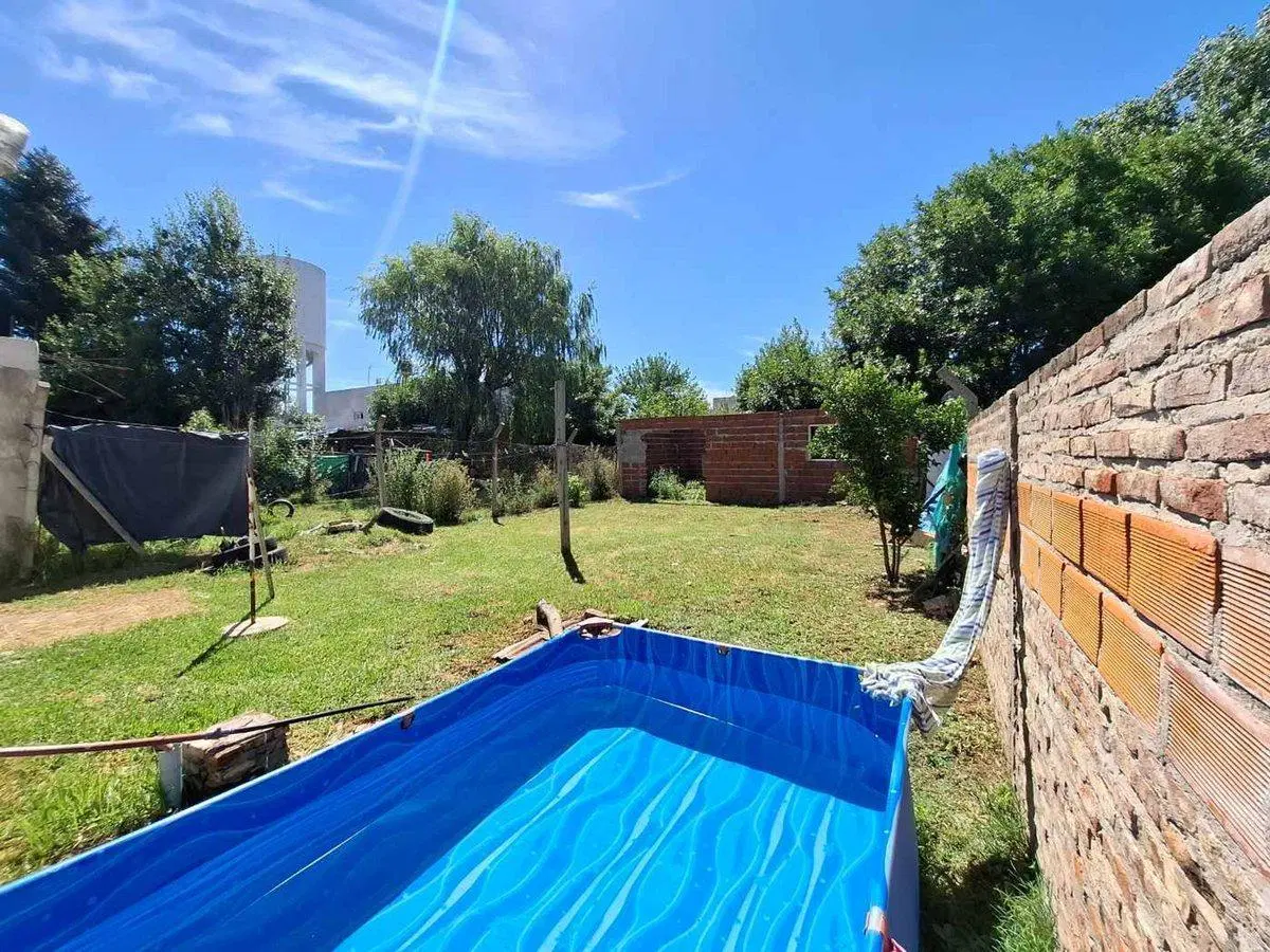 CASA 4 AMBIENTES EN VENTA EN SPEGAZZINI 4