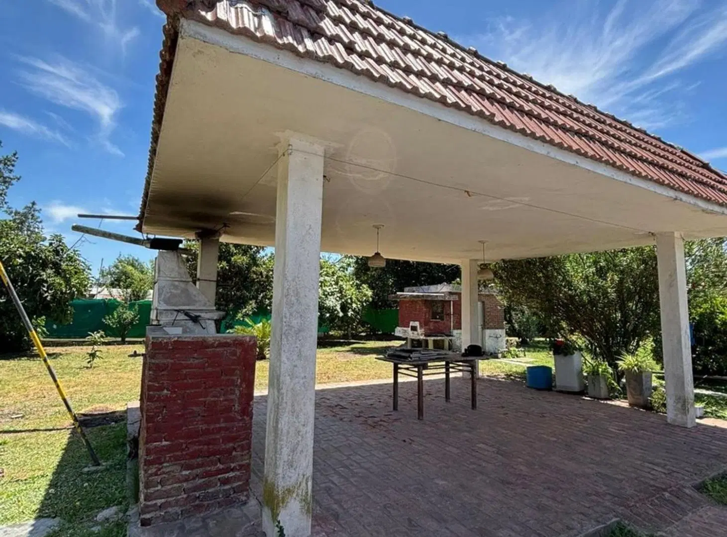 Venta Casa Quinta con cochera en Cañuelas 2