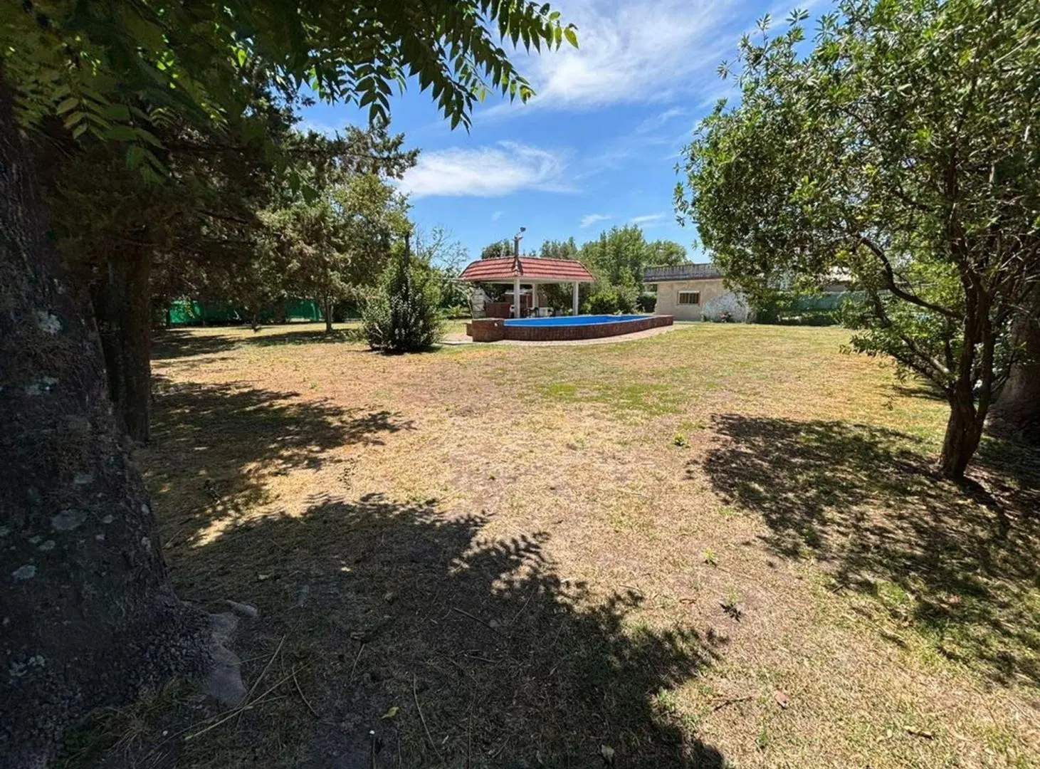 Venta Casa Quinta con cochera en Cañuelas 3