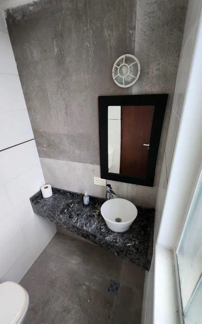LOCAL EN VENTA CANNIG DE DOBLE ALTURA 4