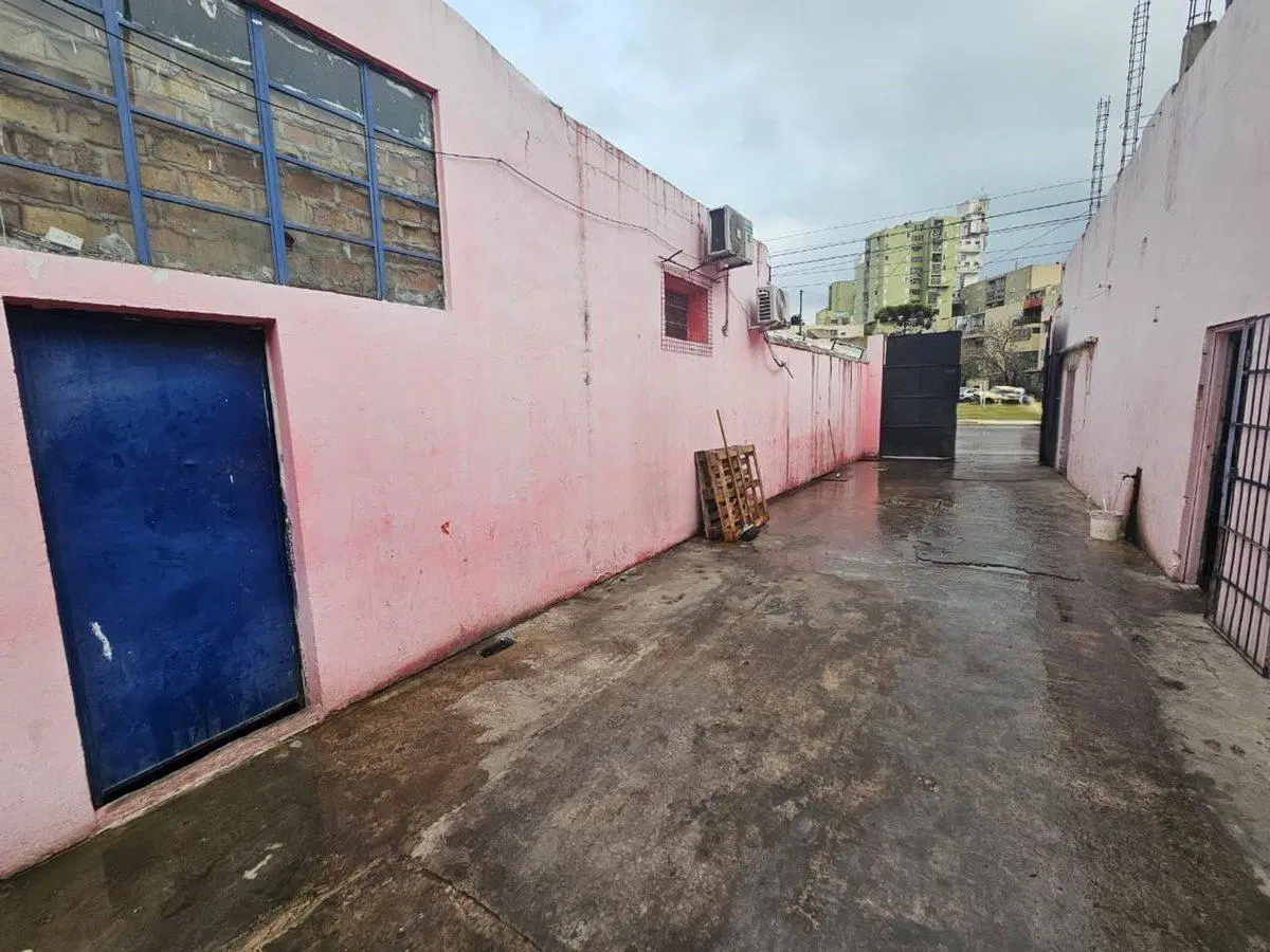GALPON CON VIVIENDA 4 AMBIENTES EN VILLA SOLDATI 4