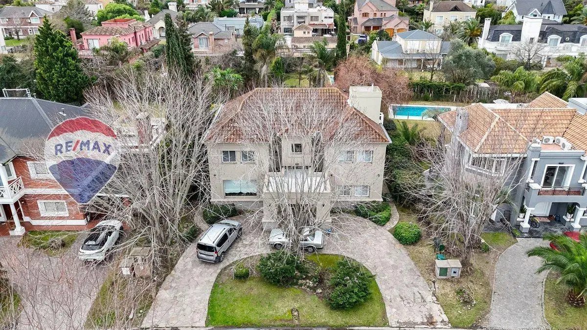CASA 5 AMBIENTES EN VENTA EN EL ROCIO CANNING 4