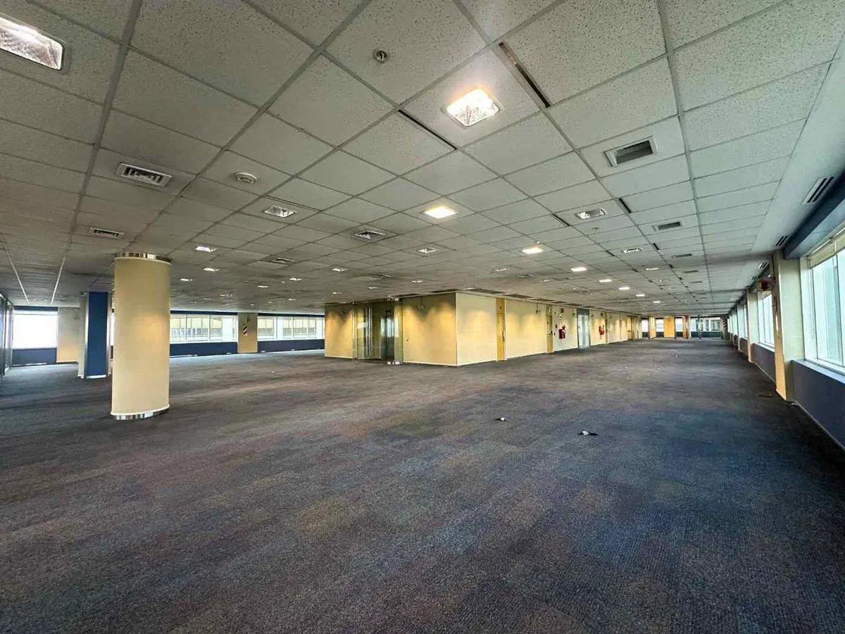 OFICINA EN VENTA EN PUERTO MADERO EN LAMINAR PLAZA 4