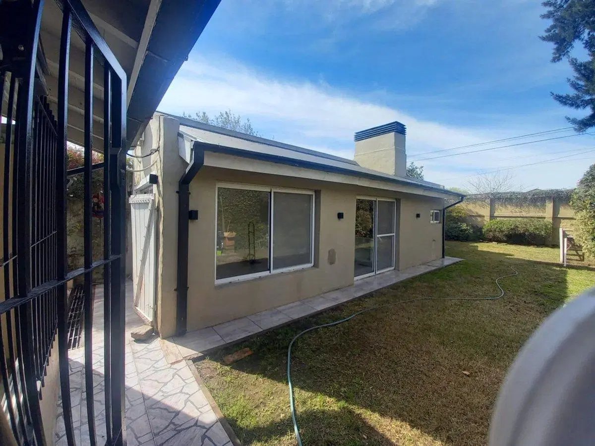 CASA 5 AMBIENTES VENTA LONGCHAMPS 5
