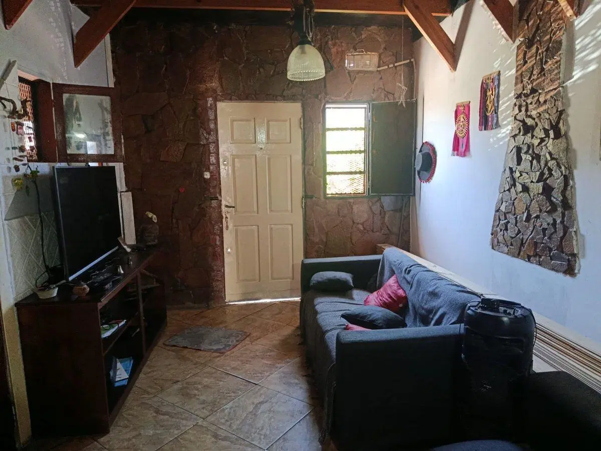 CASA 6 AMBIENTES VENTA MONTE GRANDE APTA CREDITO 3