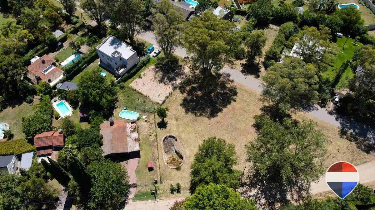 LOTE EN VENTA EN BARRIO LINKS ERRATCHU EZEIZA 2