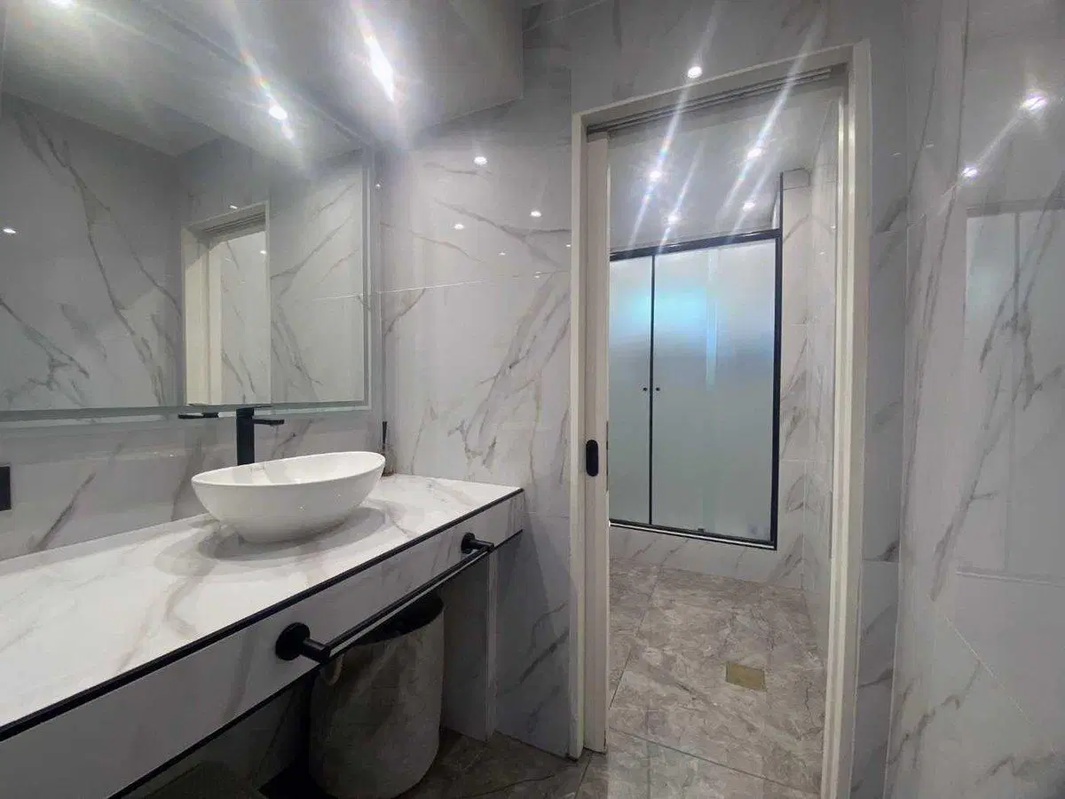 CASA CON PILETA 6 AMBIENTES EN VENTA MONTE GRANDE 5