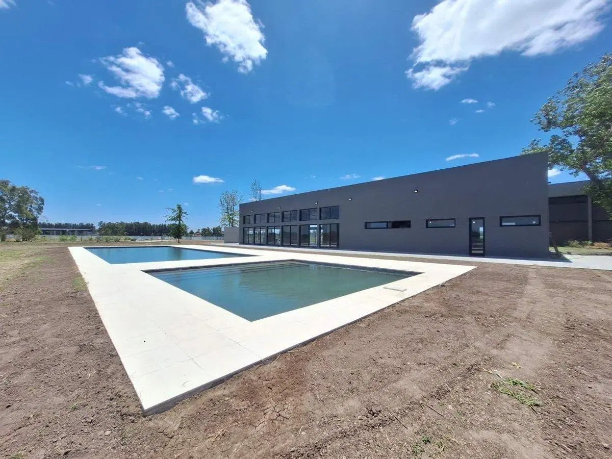 LOTE EN VENTA SAINT THOMAS CHICO CANNING 2