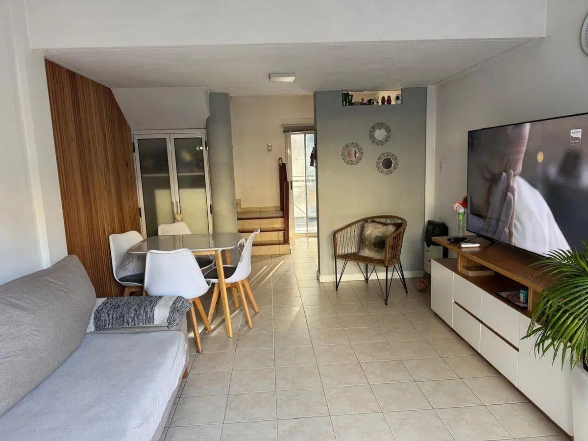VENTA CASA DUPLEX EN BOEDO 4