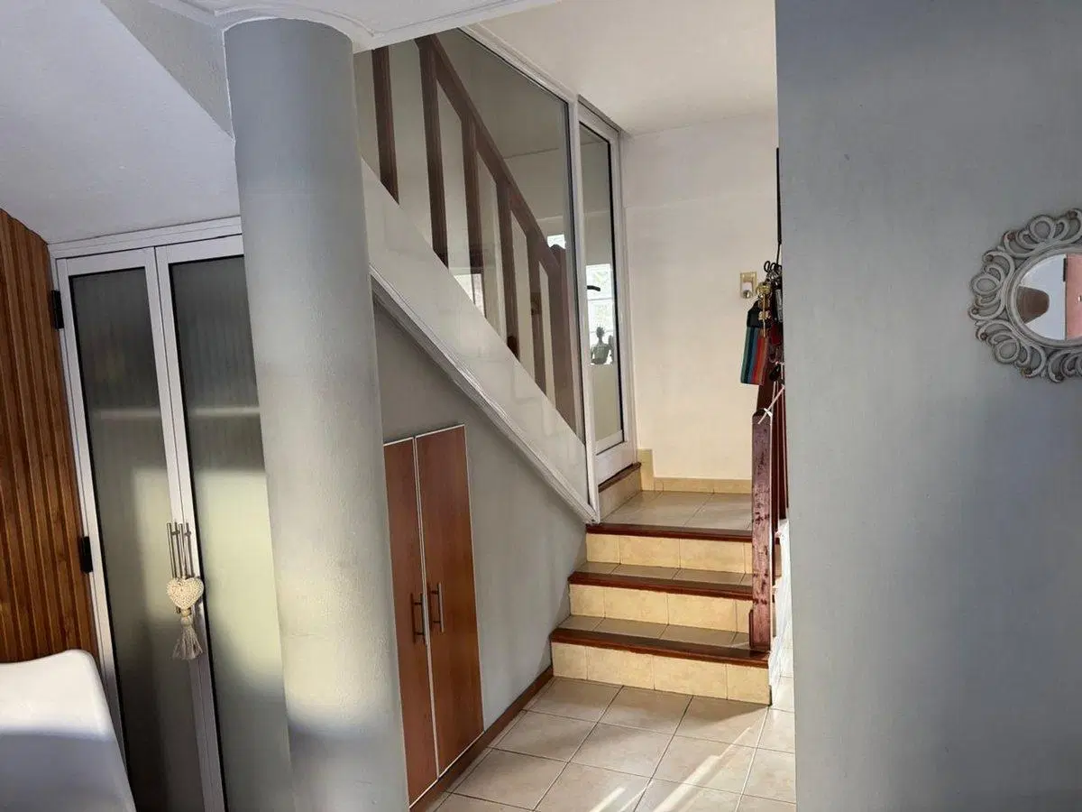 VENTA CASA DUPLEX EN BOEDO 5