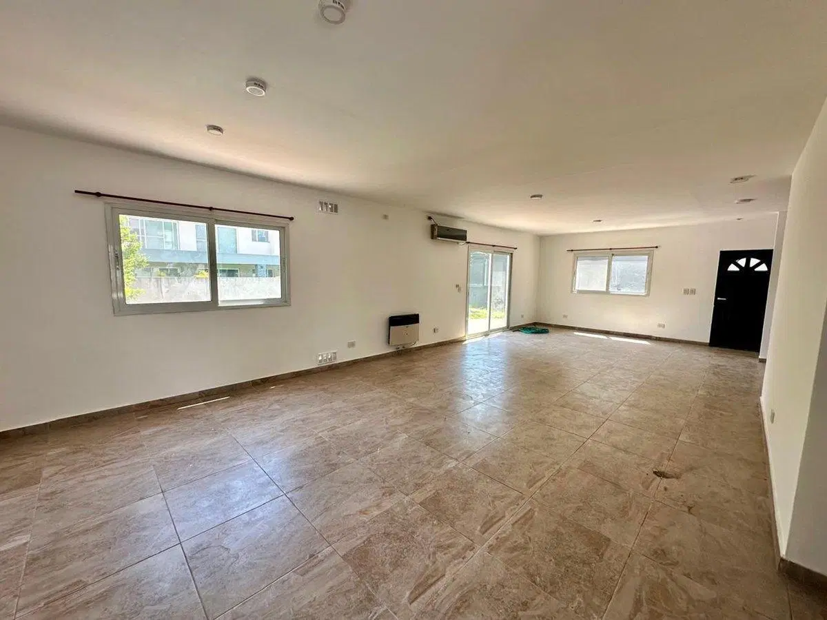CASA 4 AMBIENTES EN ALQUILER EN CANNING CON PILETA 3