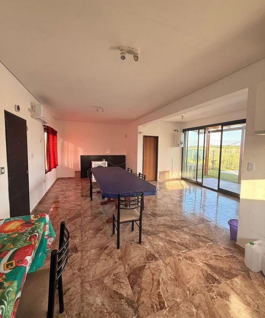 QUINCHO CON PILETA EN VENTA CANNING 4