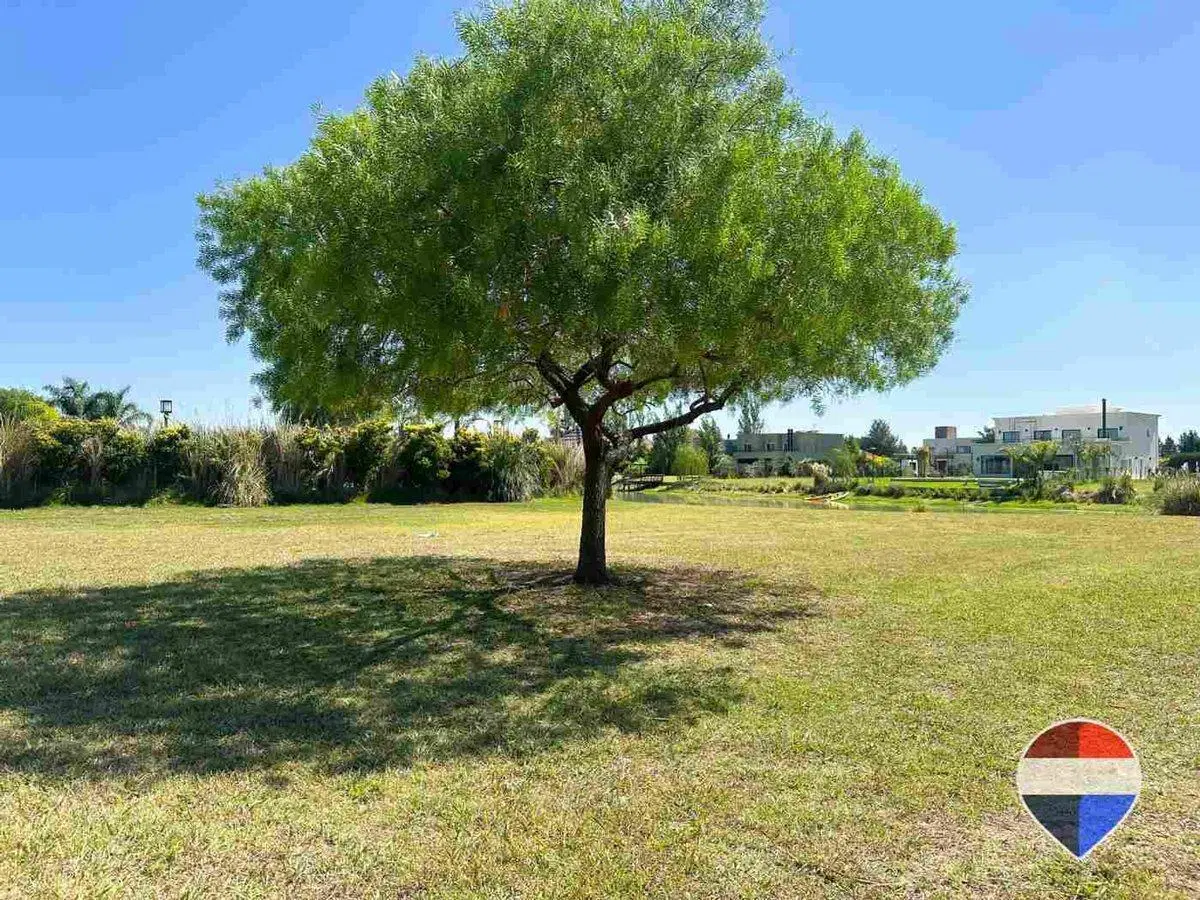 LOTE EN VENTA EN BARRIO SANTA RITA A LA LAGUNA 4