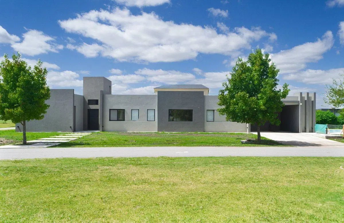CASA EN VENTA 5 AMBIENTES EN FINCAS DEL ALBA 4